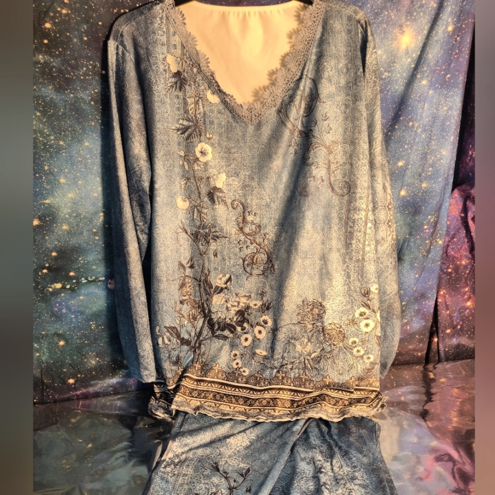 Floral Embroidered Blue Tunic and Pants Set Fo Denim Look